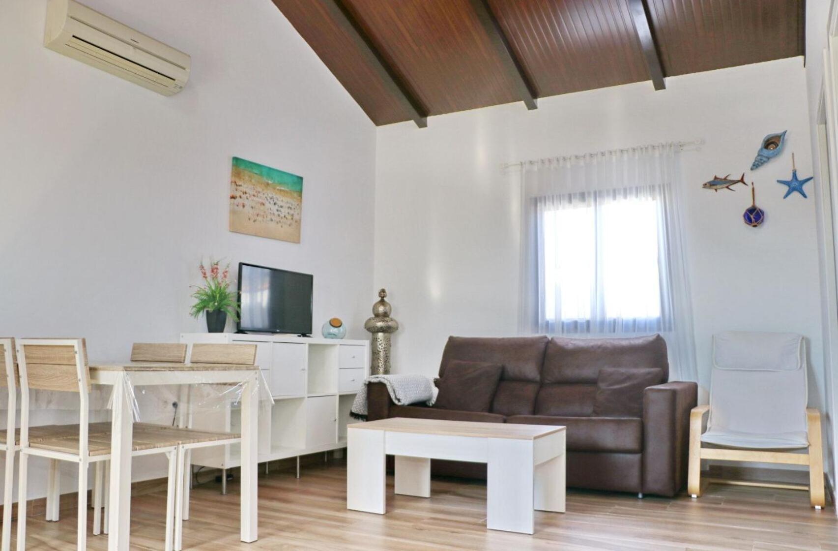 Bungalow Ramos โกนิล เด ลาฟรอนเตรา ภายนอก รูปภาพ