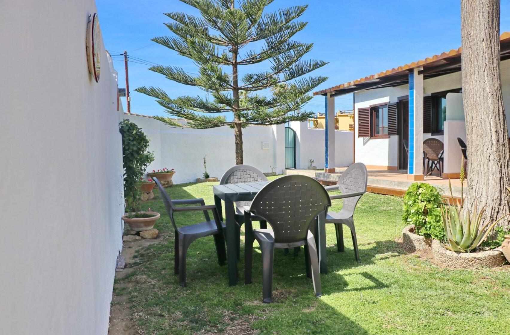 Bungalow Ramos โกนิล เด ลาฟรอนเตรา ภายนอก รูปภาพ