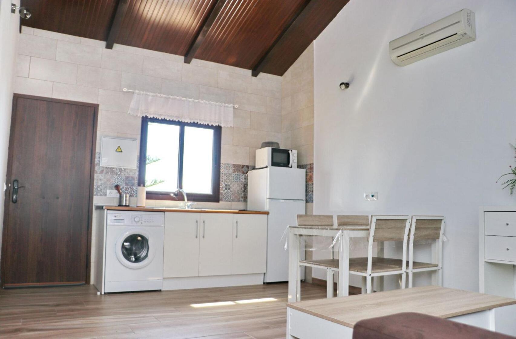 Bungalow Ramos โกนิล เด ลาฟรอนเตรา ภายนอก รูปภาพ